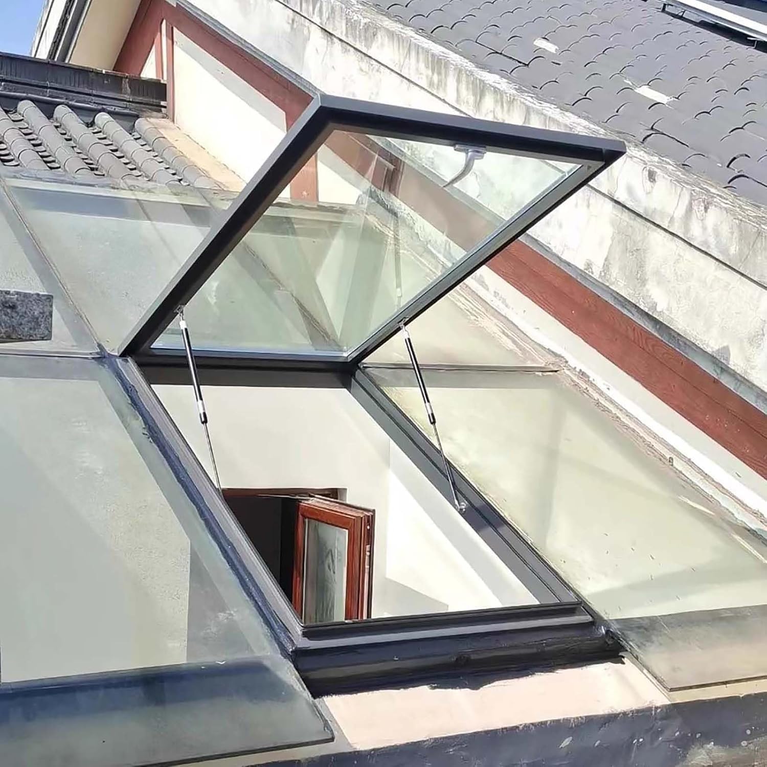 buy skylight window,skylight window pros cons,roof window vs skylight,should I buy a skylight,skylight window worth buying,best roof skylight for attic - detailed features and technical specifications