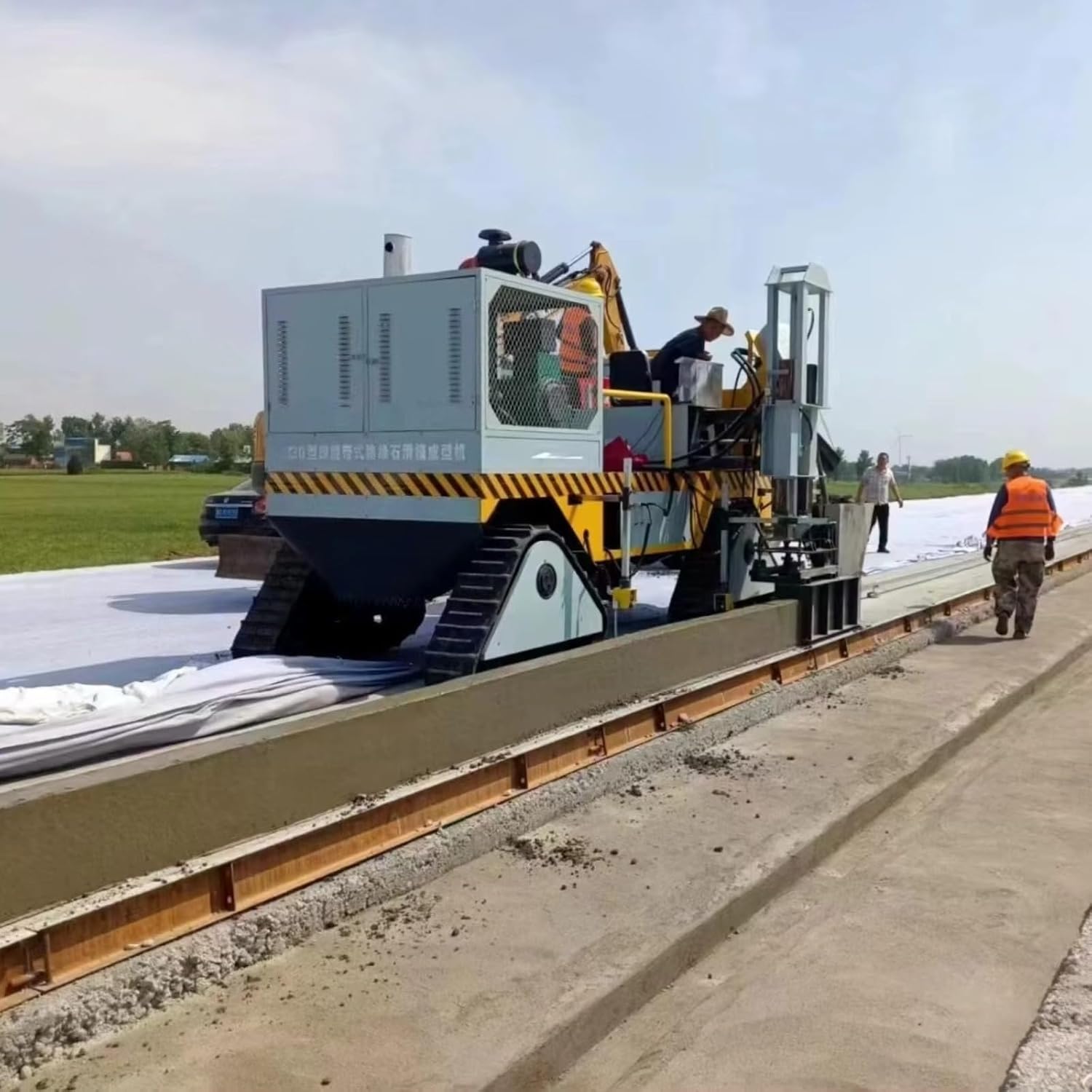 concrete curb machine for highway,should I buy a concrete curb machine,concrete curb machine pros cons,concrete curb slipform paver vs alternatives,best concrete curb machine for highway,continuous curb pouring machine worth buying - detailed features and technical specifications
