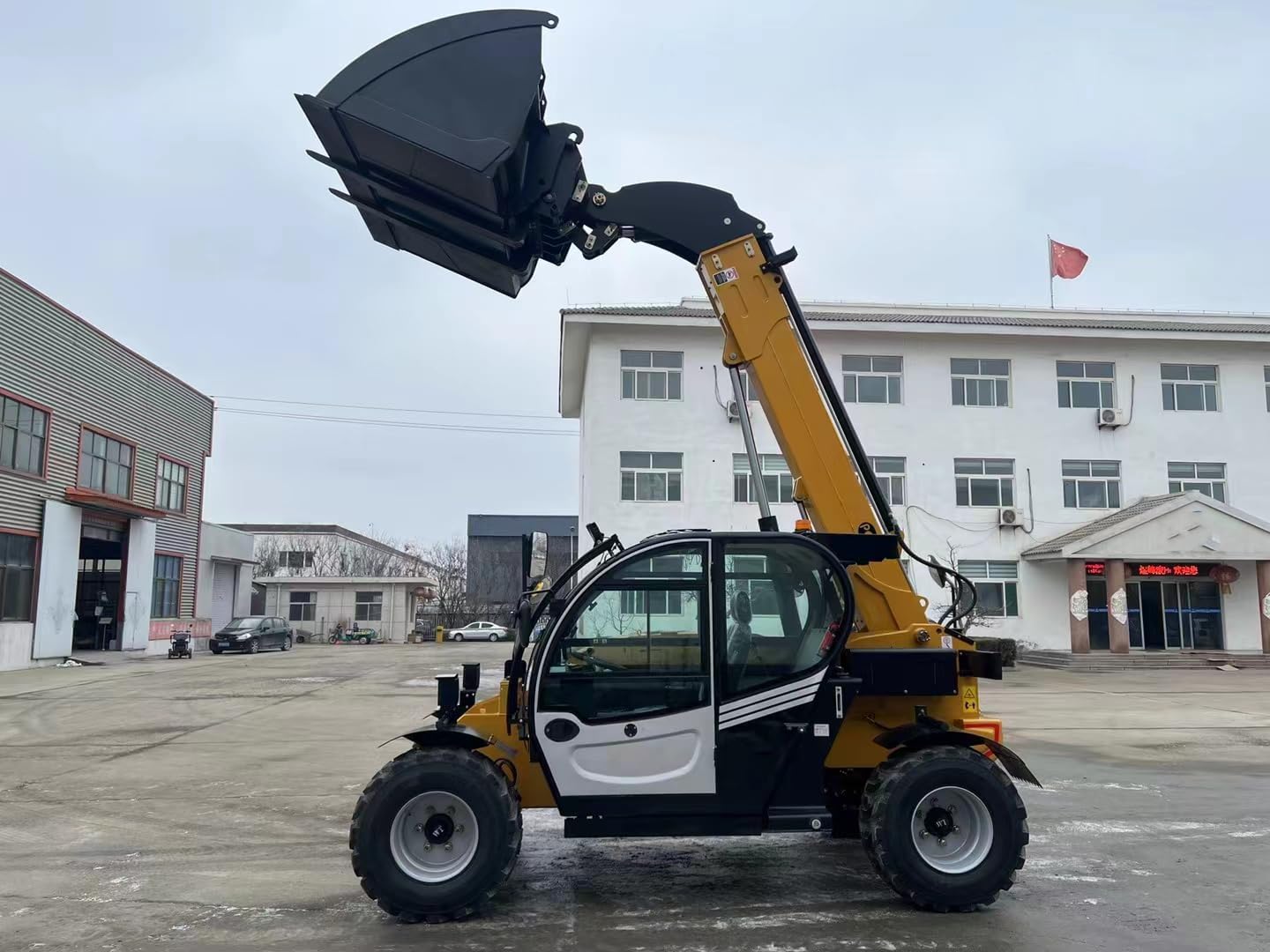 Telescopic Handler Review: Honest Pros & Cons for Buyers 3 Step-by-step guide for telescopic handler review, telehandler vs forklift, telescopic handler pros cons, best telehandler for construction, telehandler worth buying, should I buy a telehandler - complete tutorial